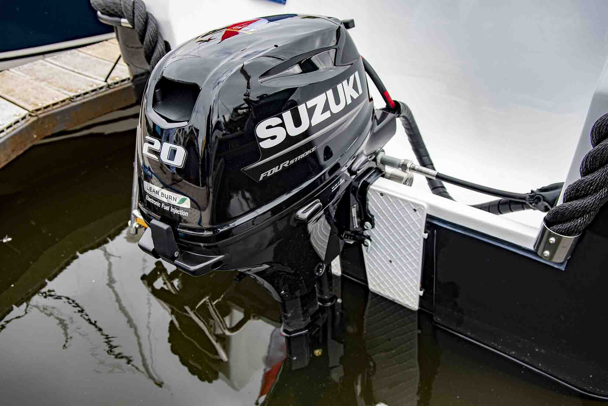 Wat Is De Zuinigste Buitenboordmotor Suzuki Blog Suzuki Marine