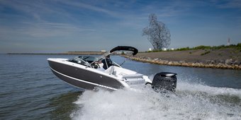 Suzuki Marine presenteert nieuwe Stealth Line buitenboordmotoren