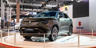 Suzuki e VITARA beleeft Europees publieksdebuut op Het Autosalon in Brussel