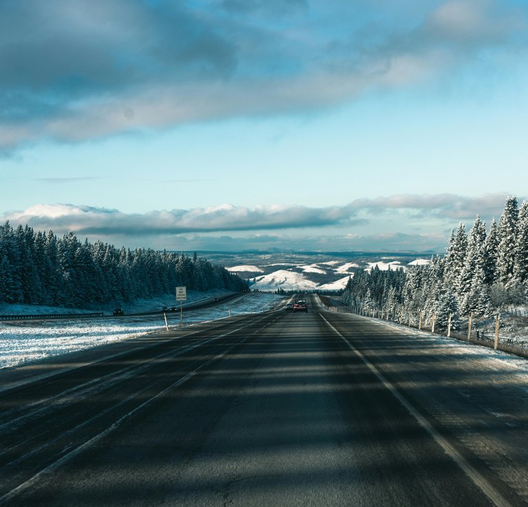 De mooiste bestemmingen voor een *winterse roadtrip*