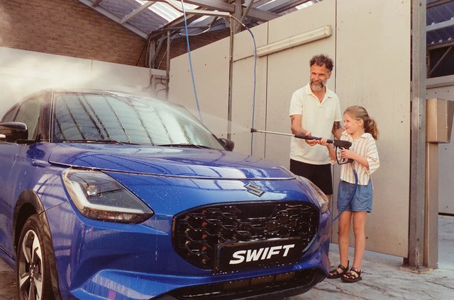 Suzuki_Swift_autowassen_2