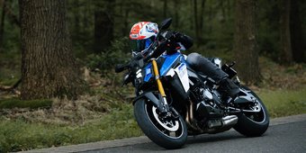 Nieuw TFT-display en kleurupdates voor Suzuki GSX-S1000 modeljaar 2025