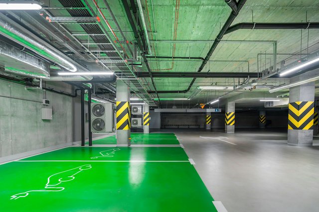 Elektrisch laden auto parkeergarage